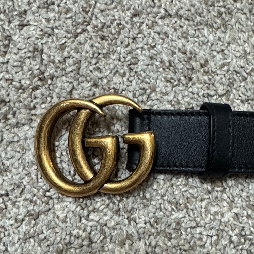 Authentic Gucci Black Leather Belt with Antiqued Gold size 85